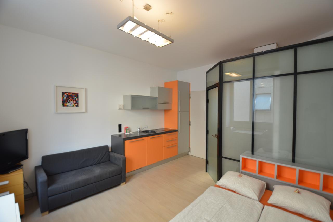 Level Seven Apartments Lugano Luaran gambar